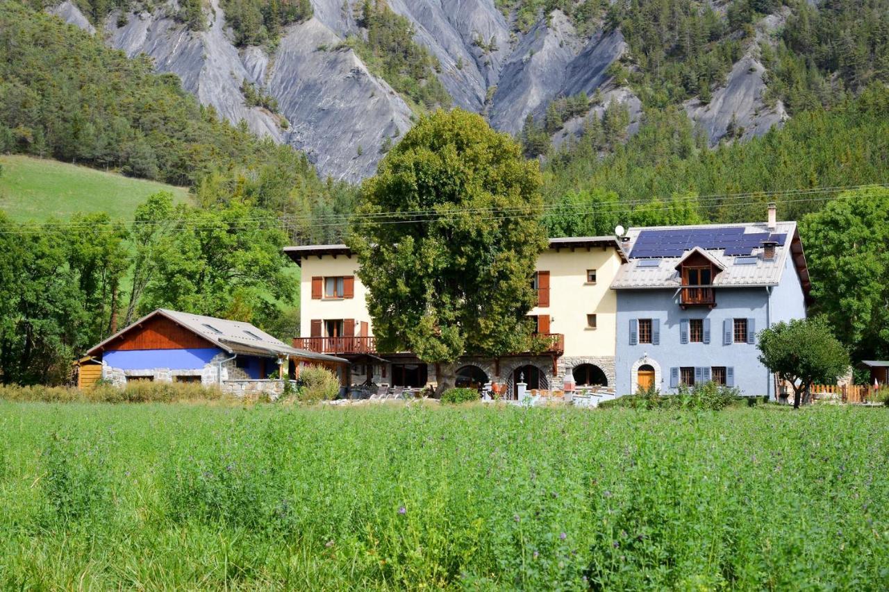 L'Escale En Ubaye Bed & Breakfast Saint-Pons  Exterior photo