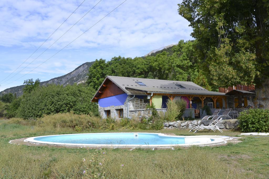 L'Escale En Ubaye Bed & Breakfast Saint-Pons  Exterior photo