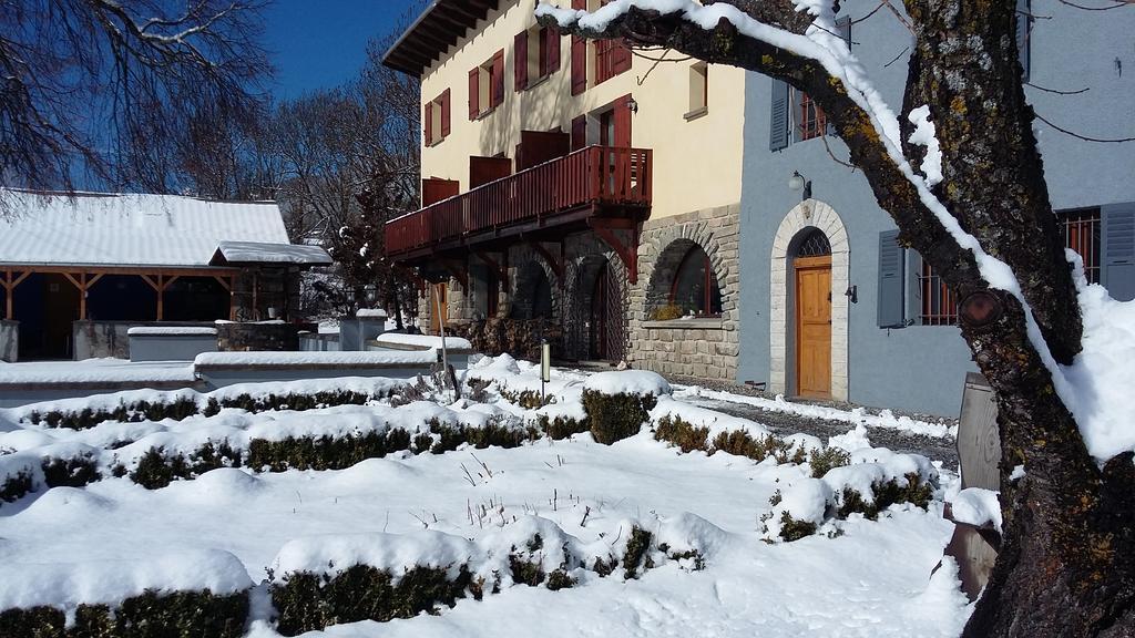 L'Escale En Ubaye Bed & Breakfast Saint-Pons  Exterior photo